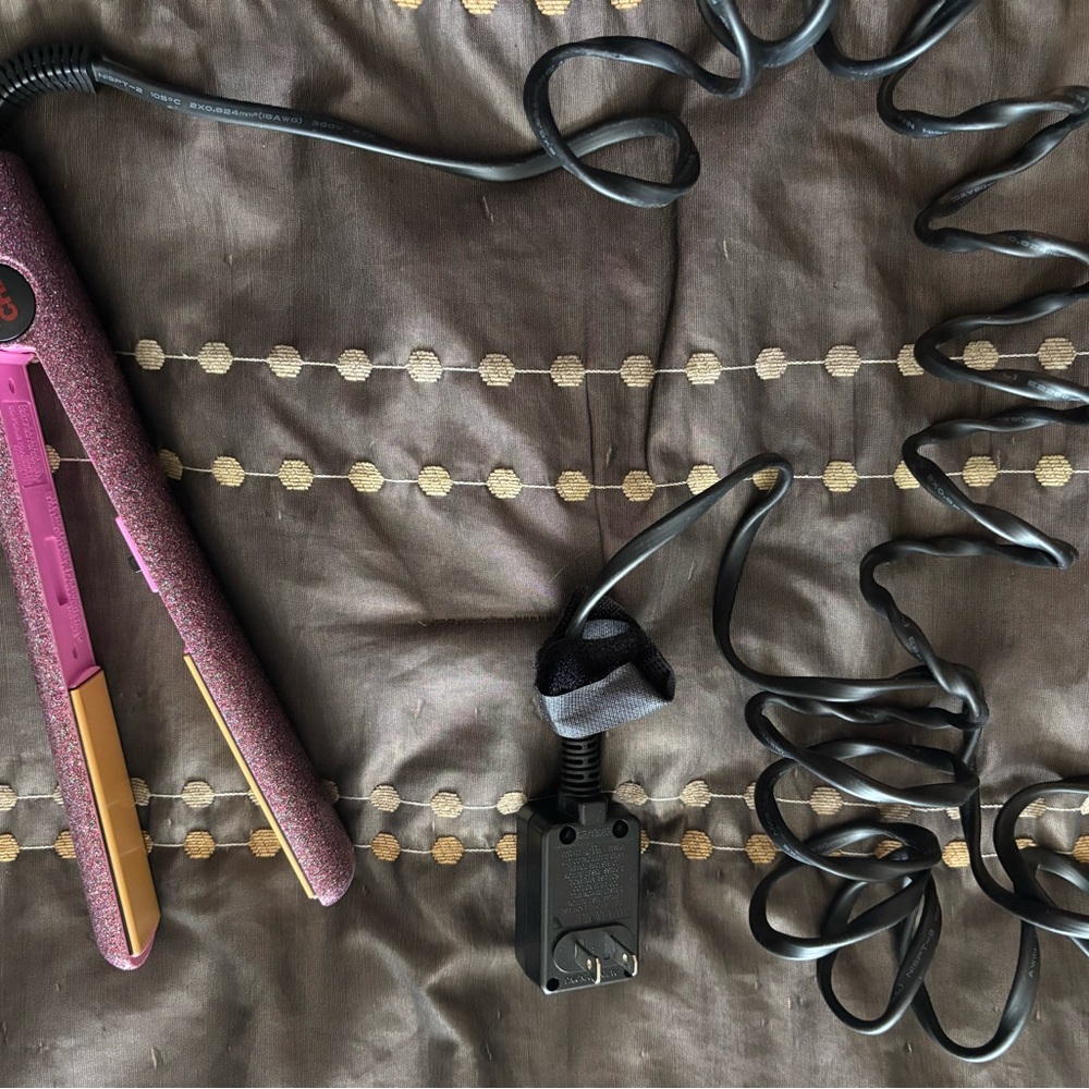 Ultra Chi Sparkle/Glitter Straightener